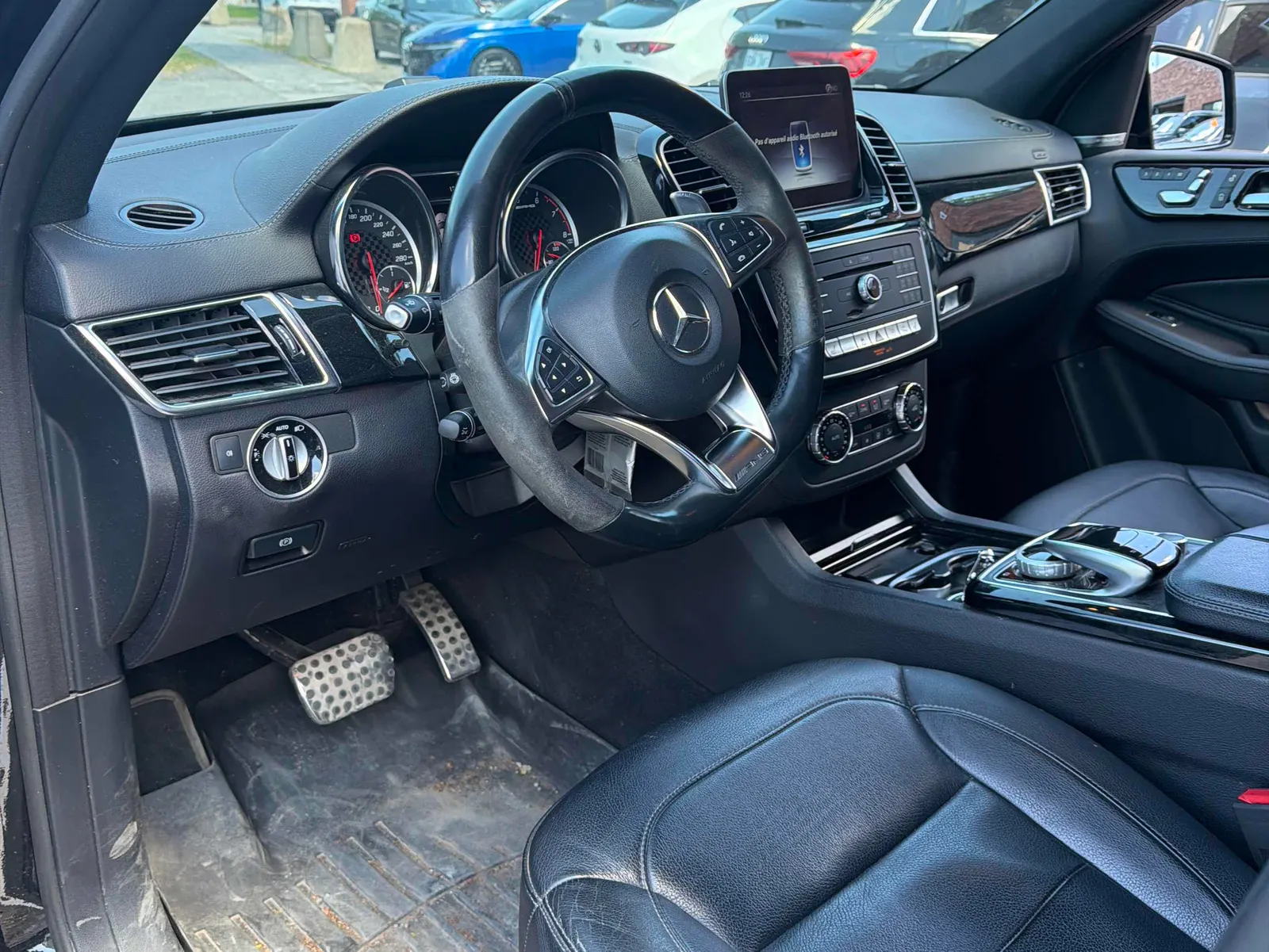 Interior driver side