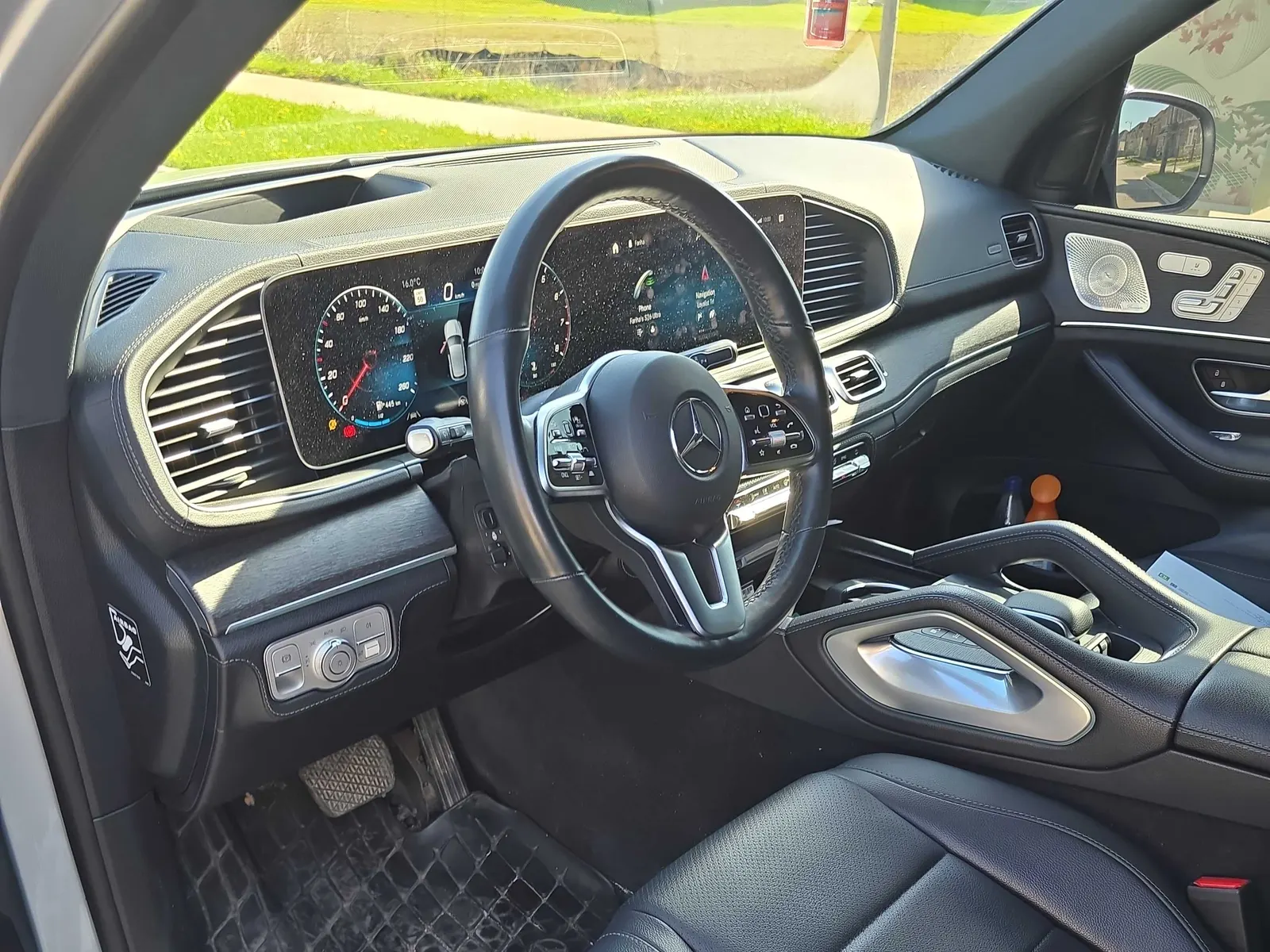Interior driver side