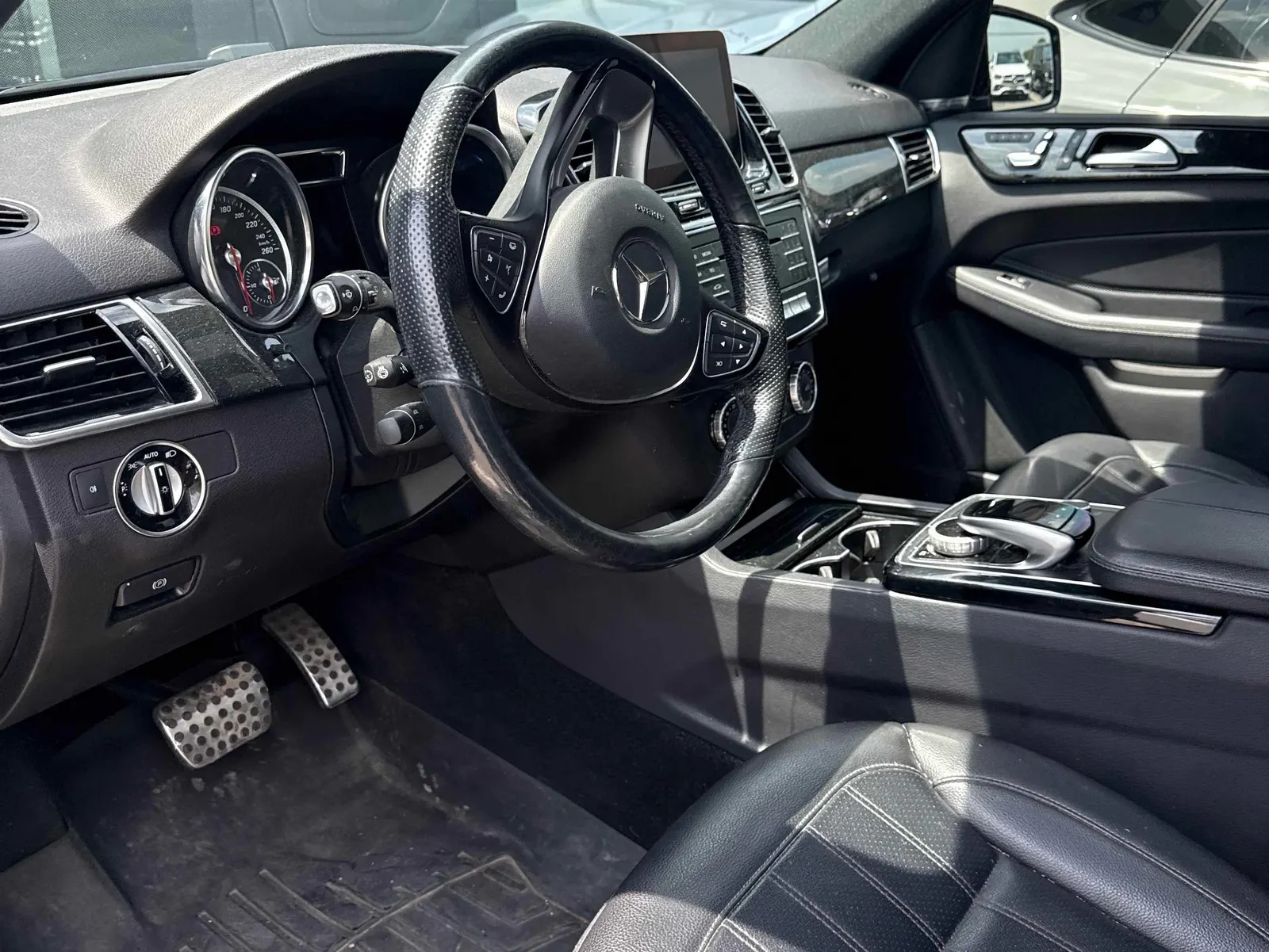 Interior driver side
