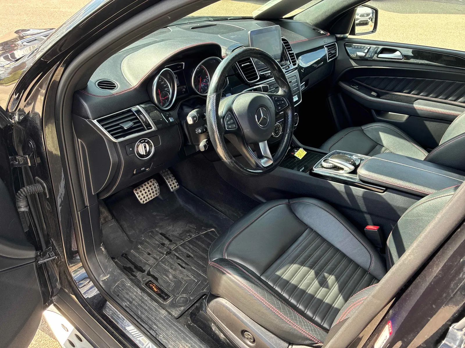 Interior driver side
