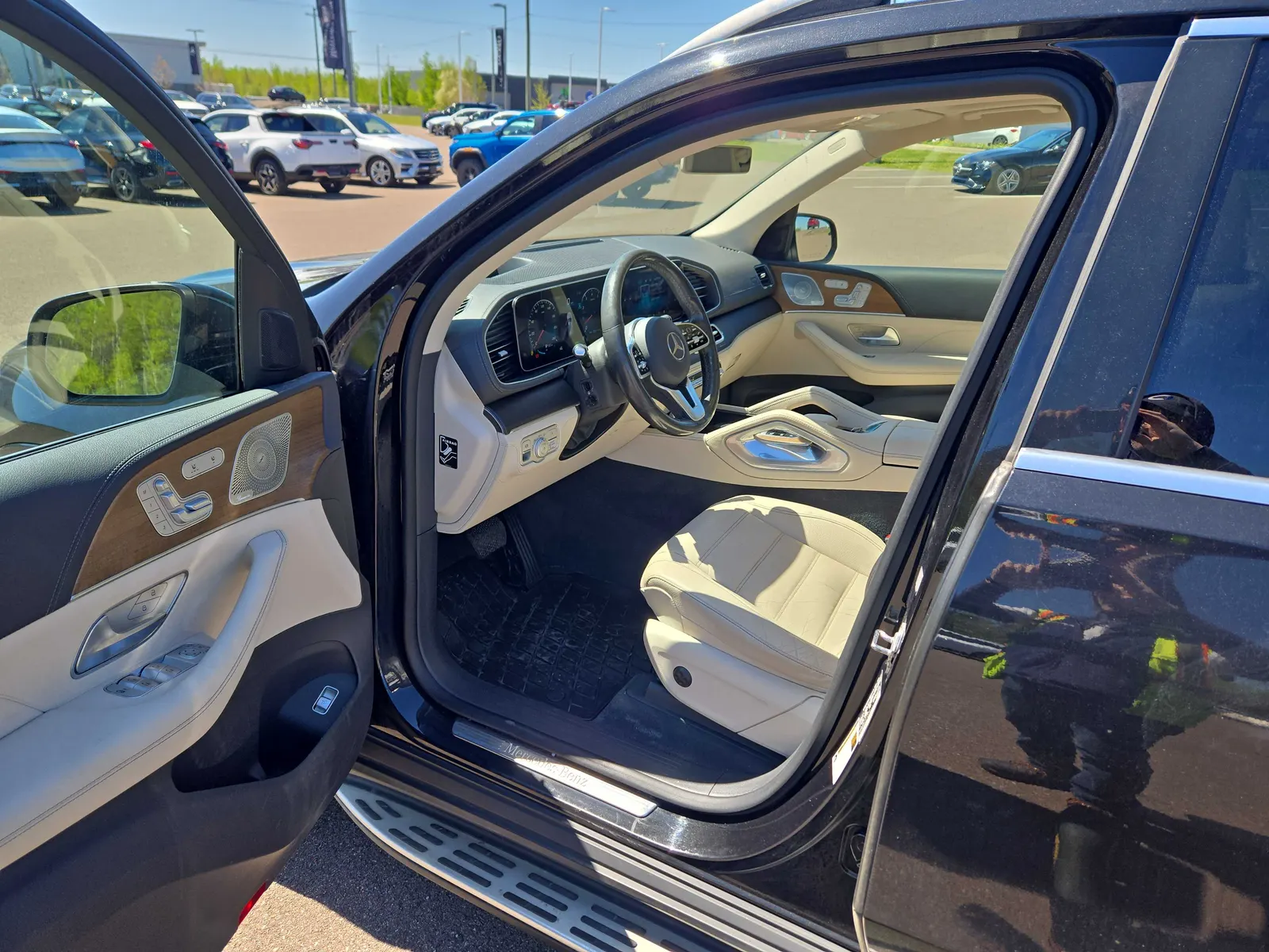 Interior driver side