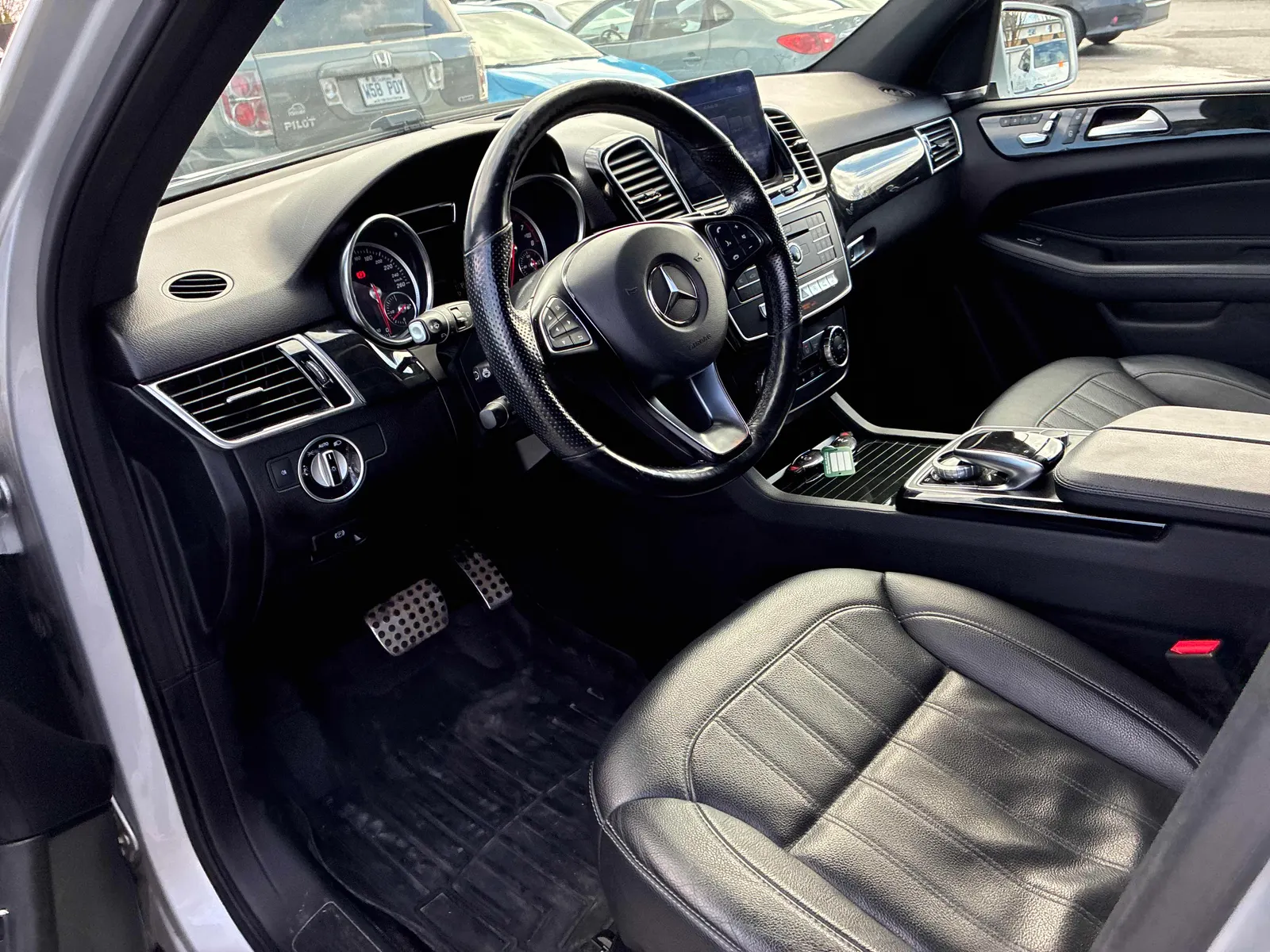 Interior driver side