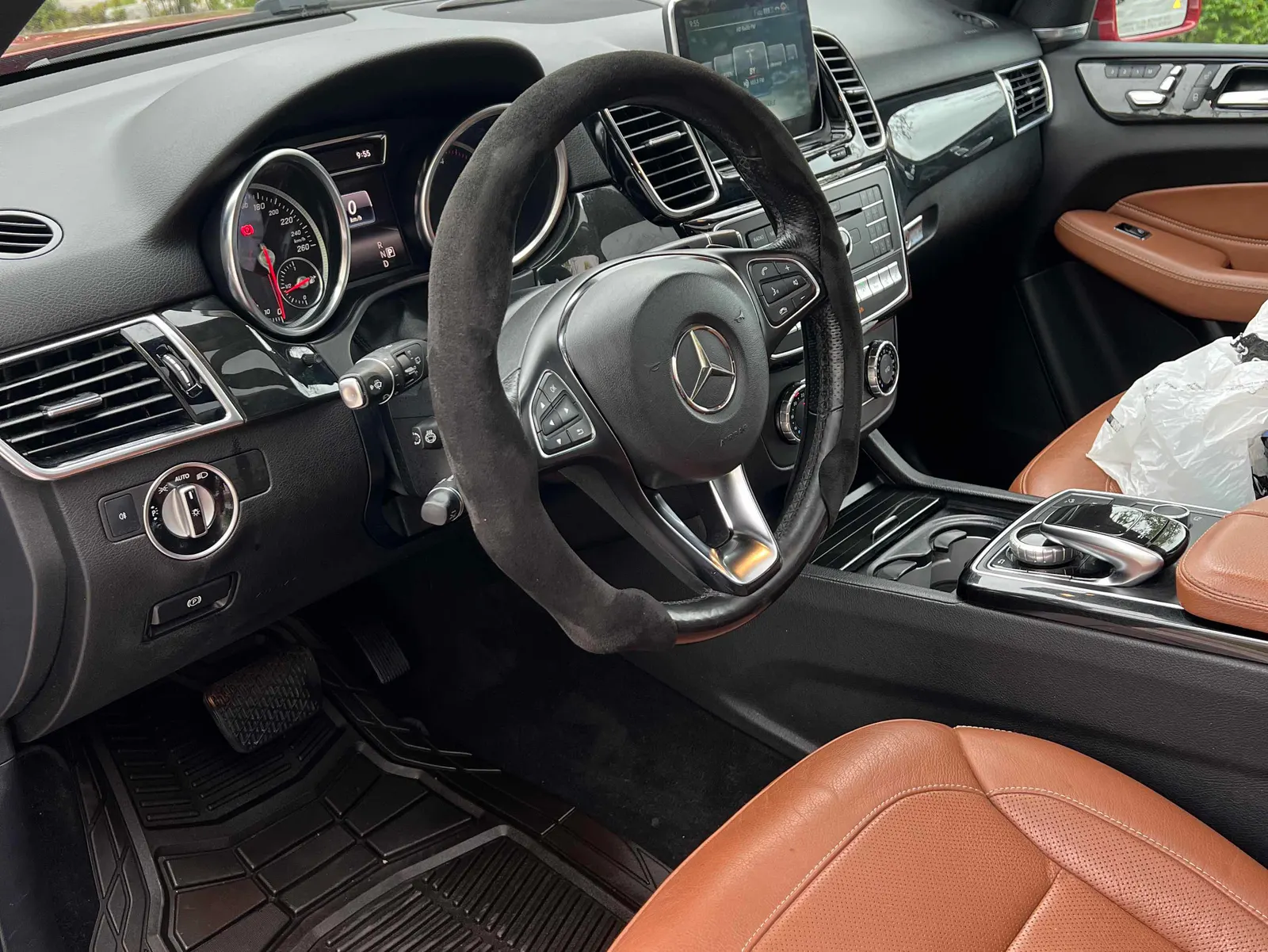 Interior driver side