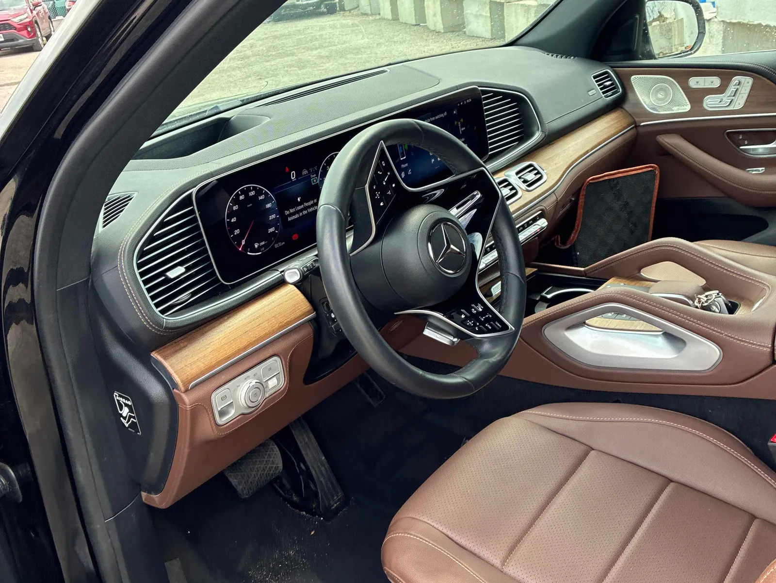Interior driver side