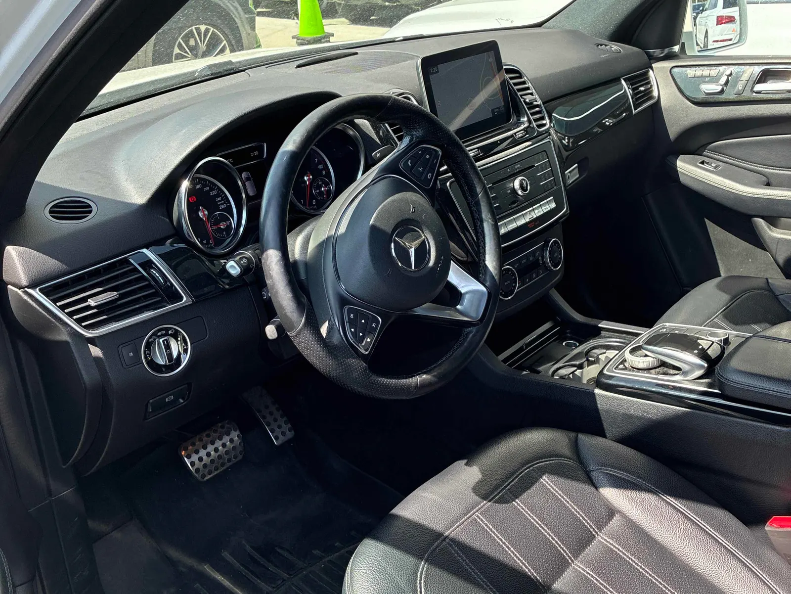 Interior driver side