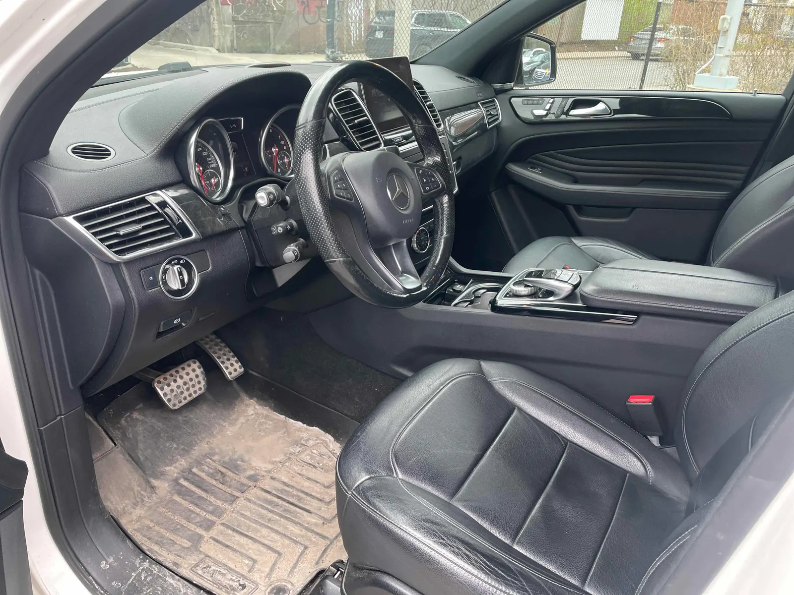 Interior driver side