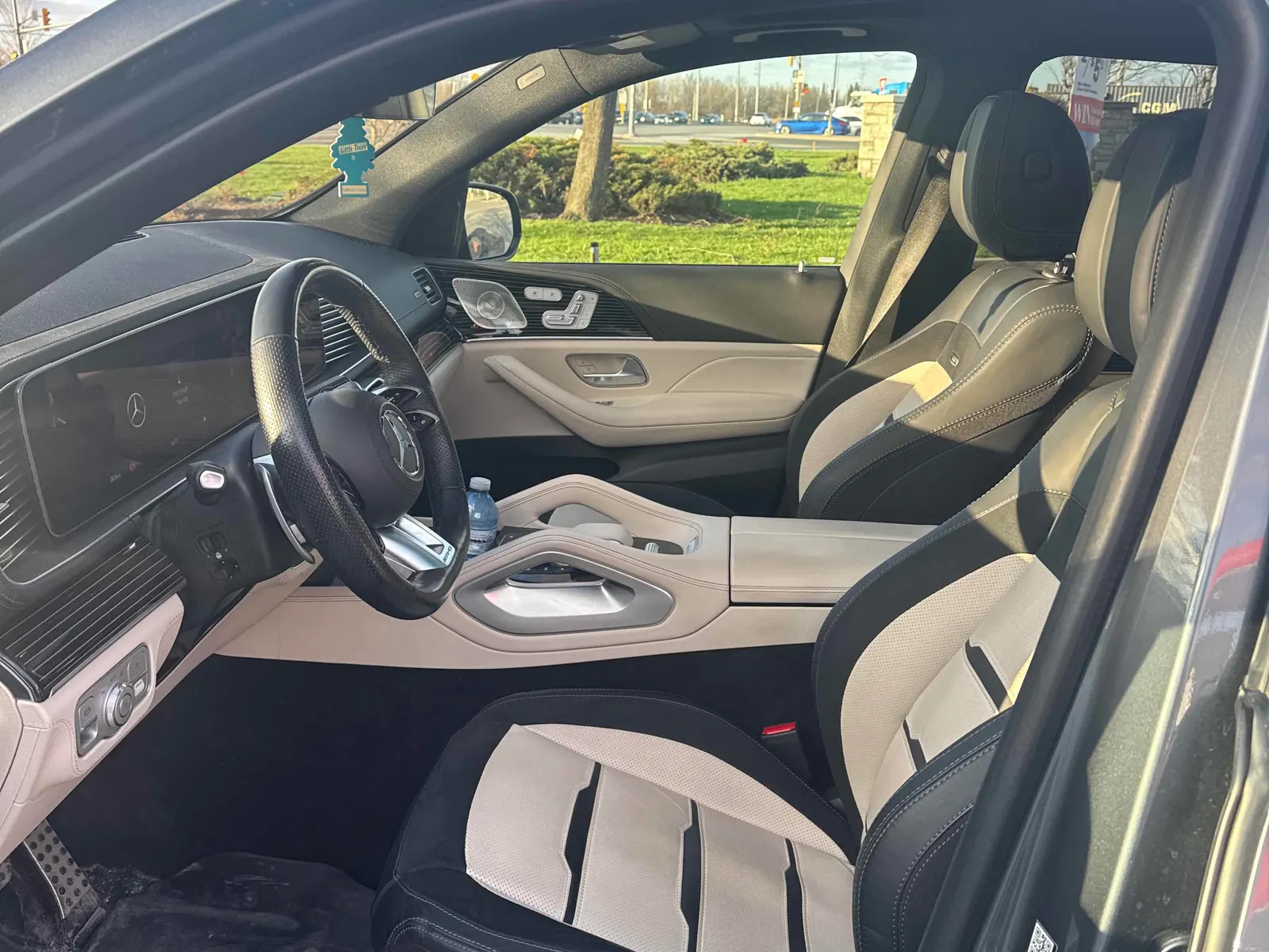 Interior driver side