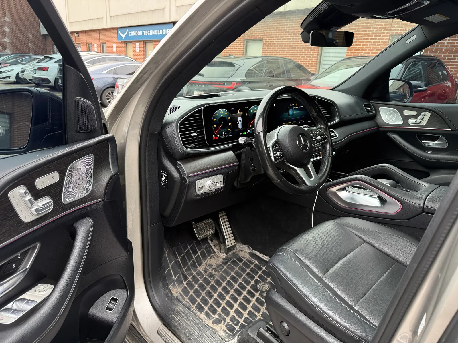 Interior driver side