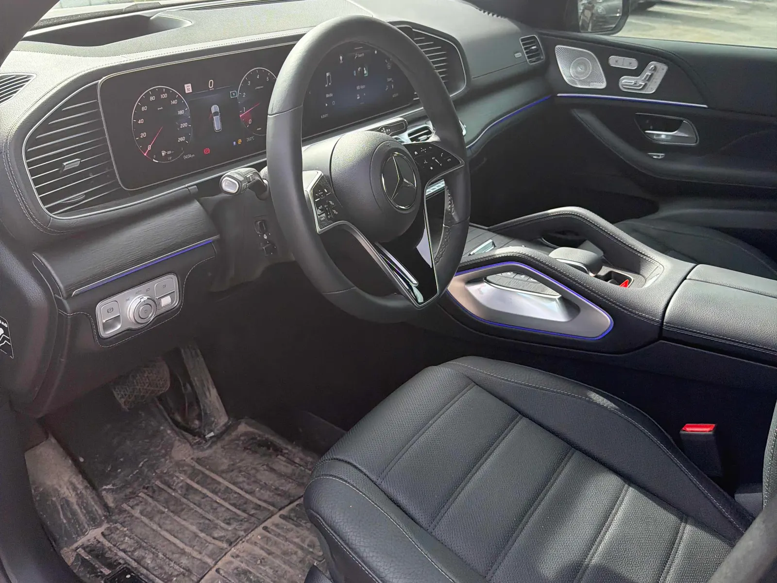 Interior driver side