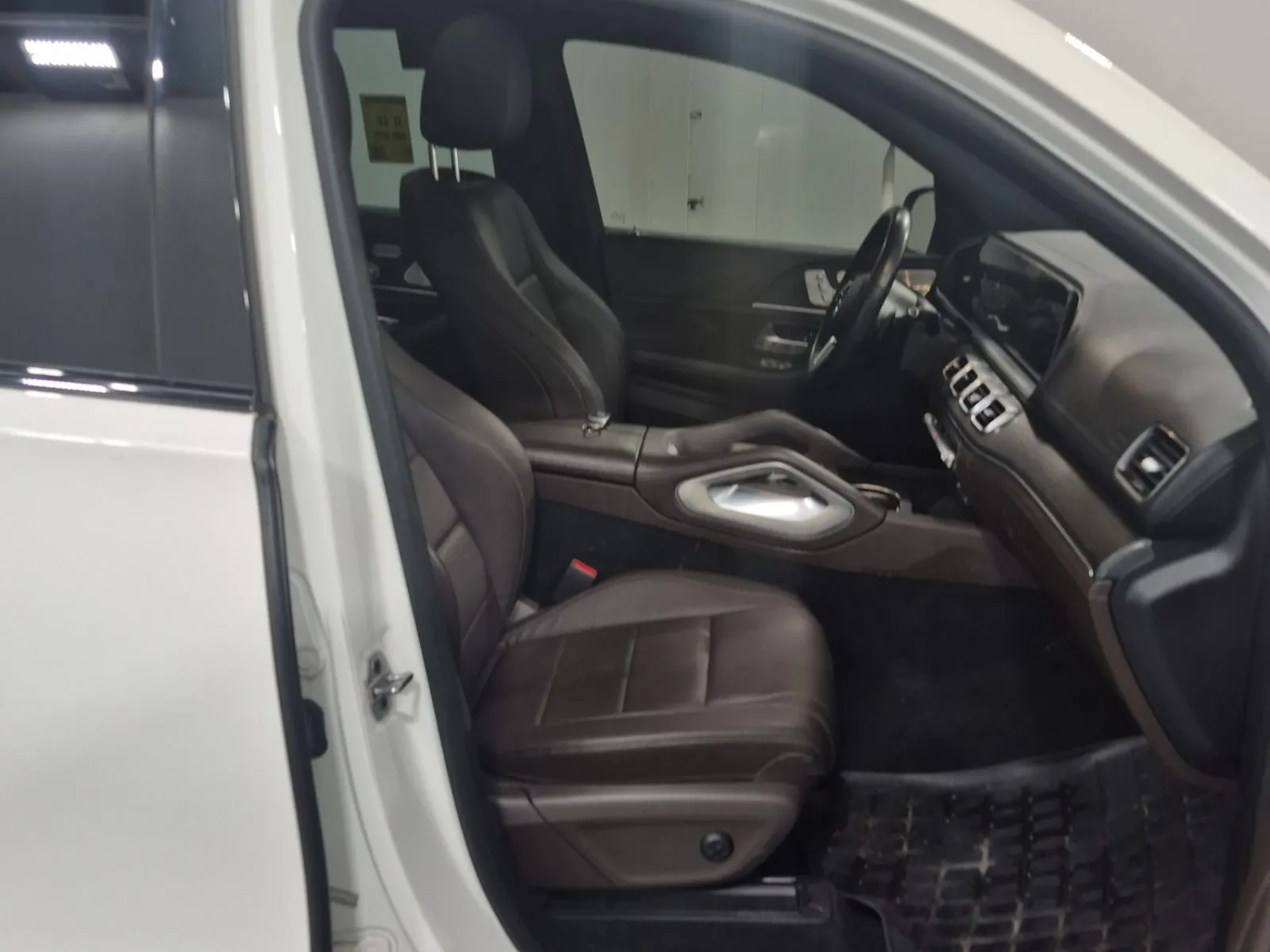Right Side Interior Photo