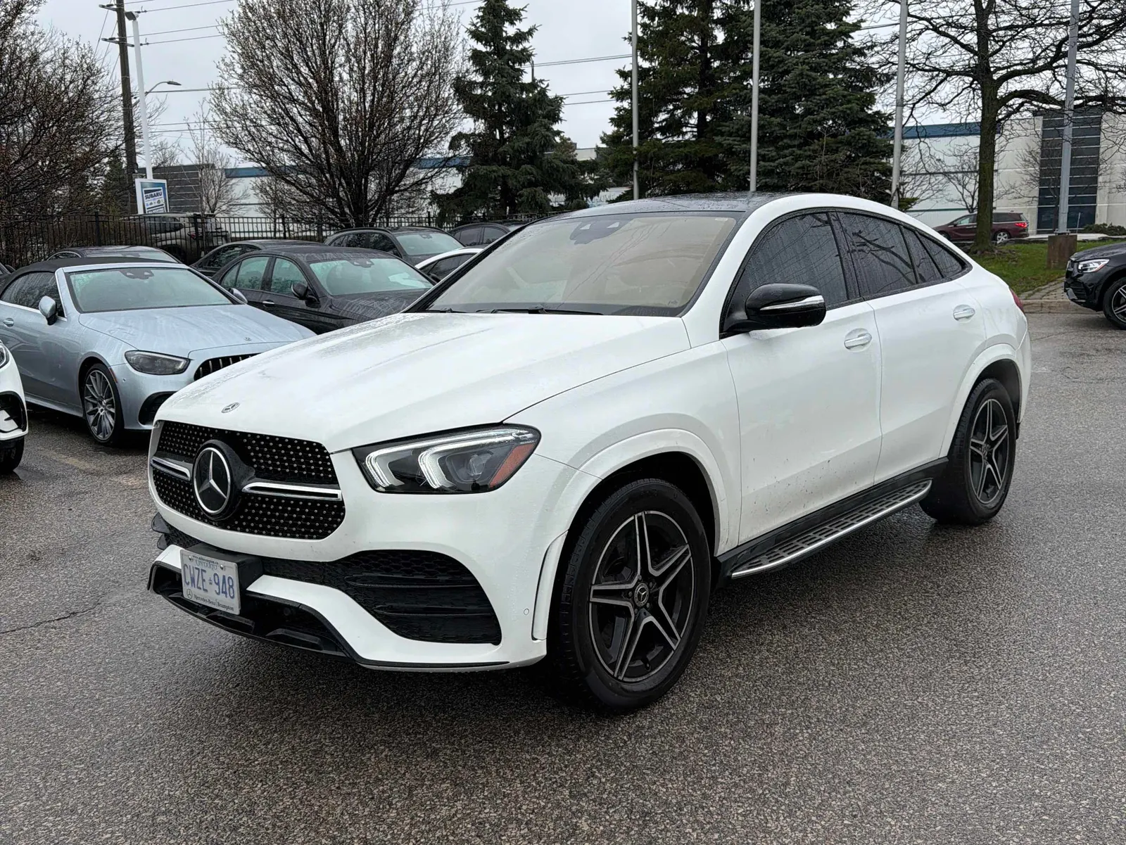 3/4 Front (Main image)