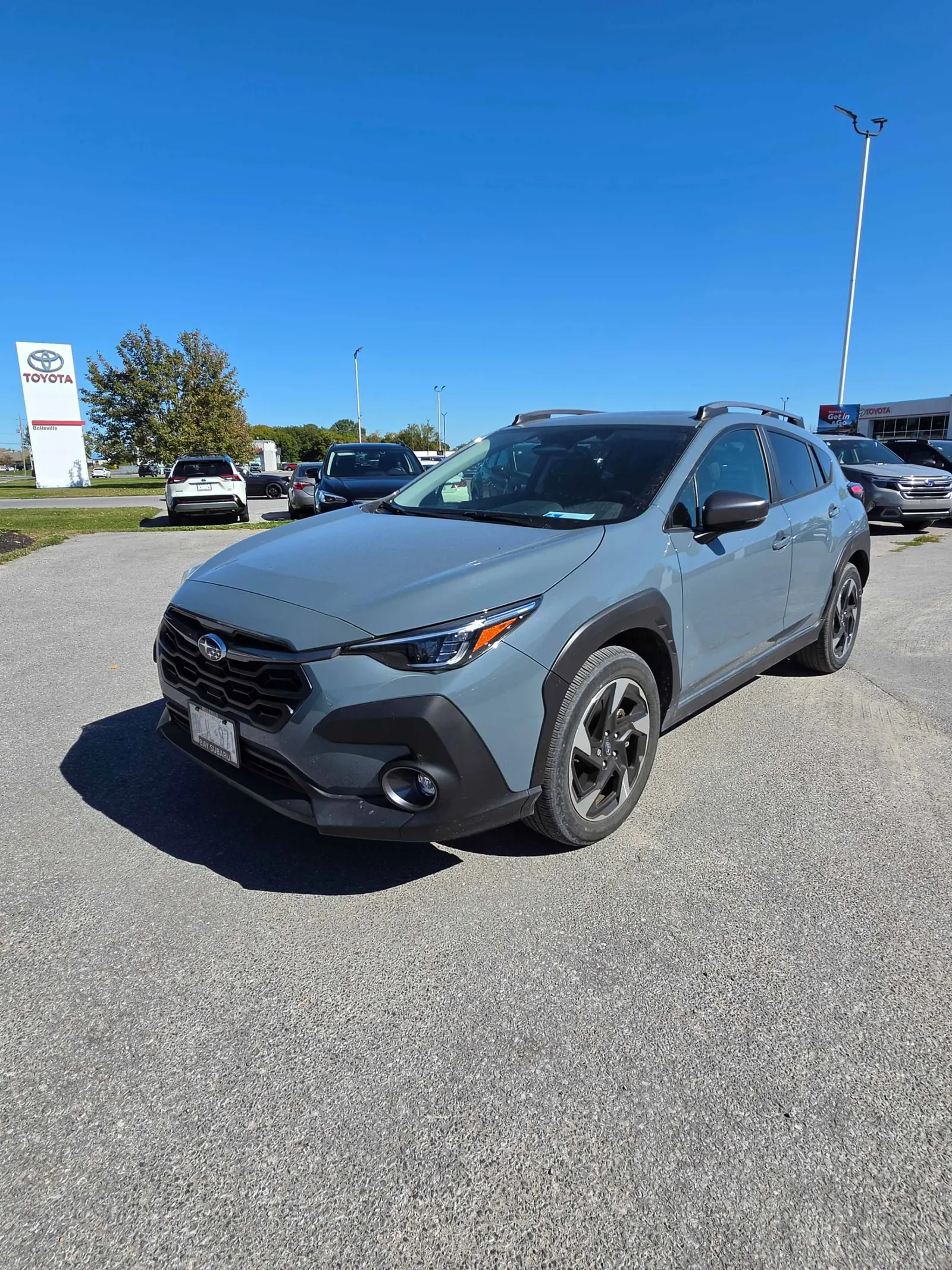 3/4 Front (Main image)