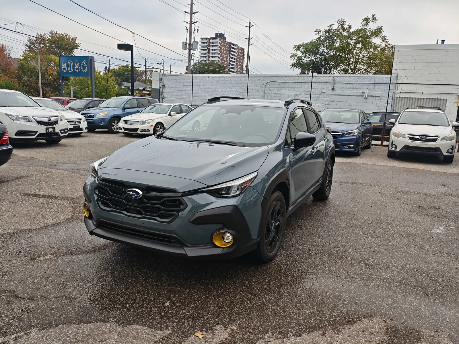3/4 Front (Main image)