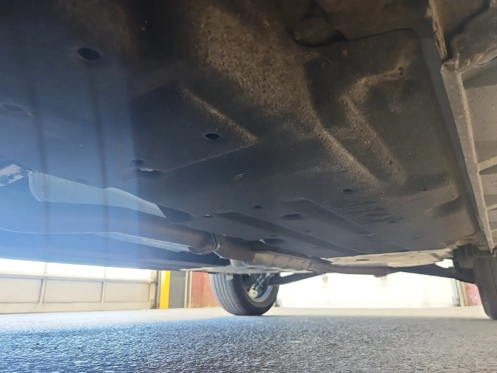 Undercarriage - Driver Photo