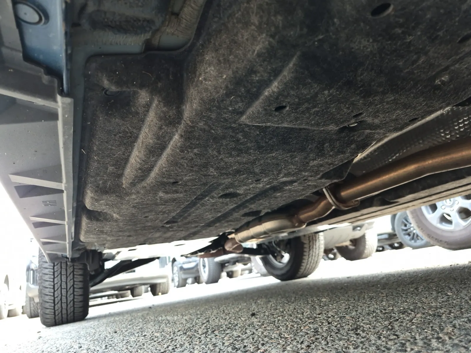 Undercarriage - Passenger Photo