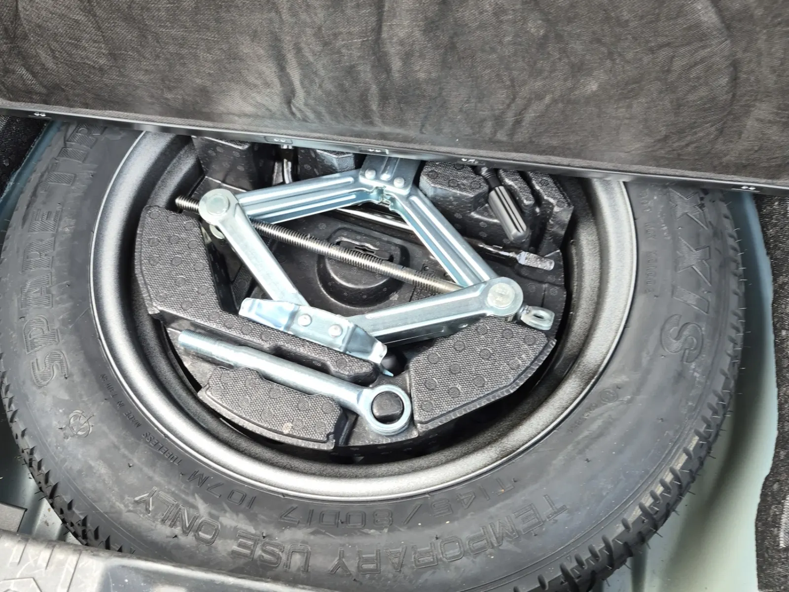 Spare Tire & Wheel Photo