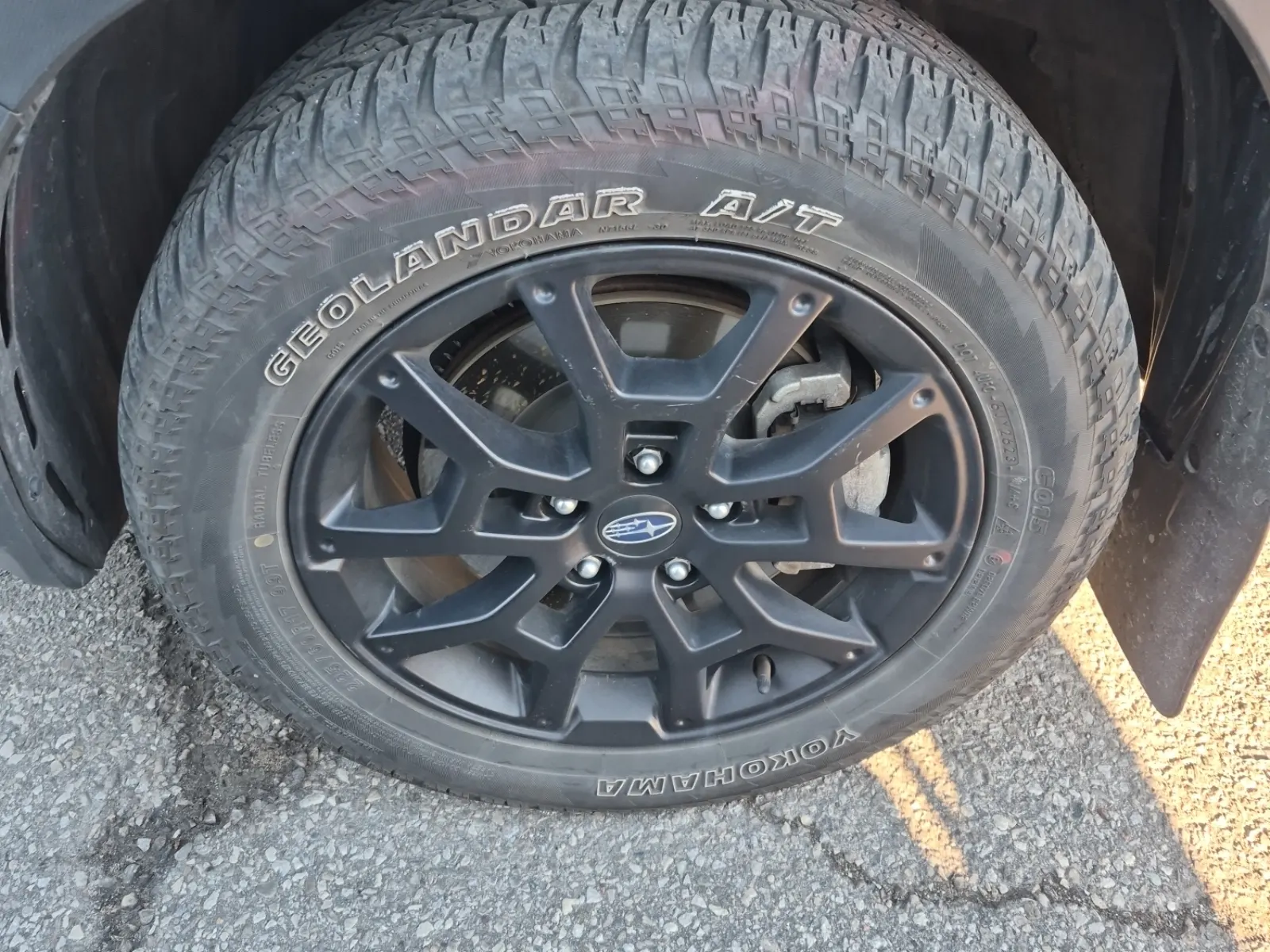 Front driver wheel/tire photo