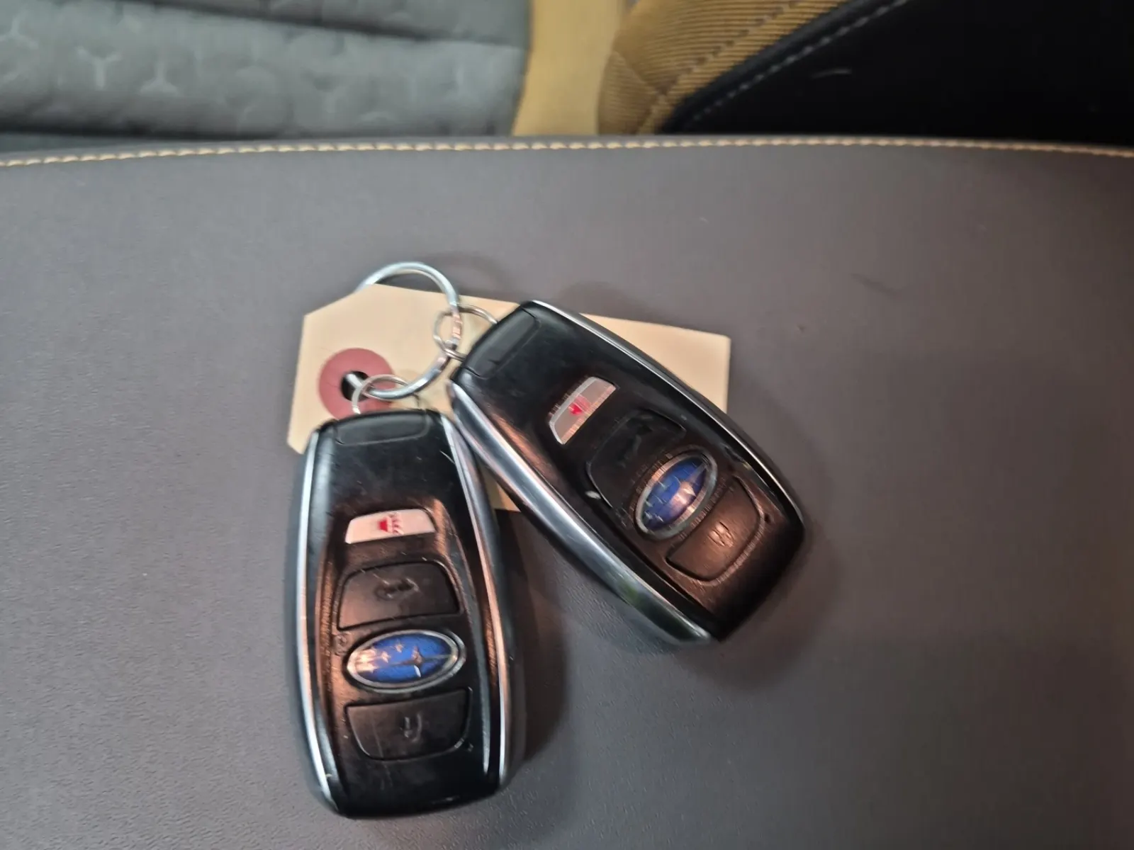 Keys/Fobs/Manual Photo