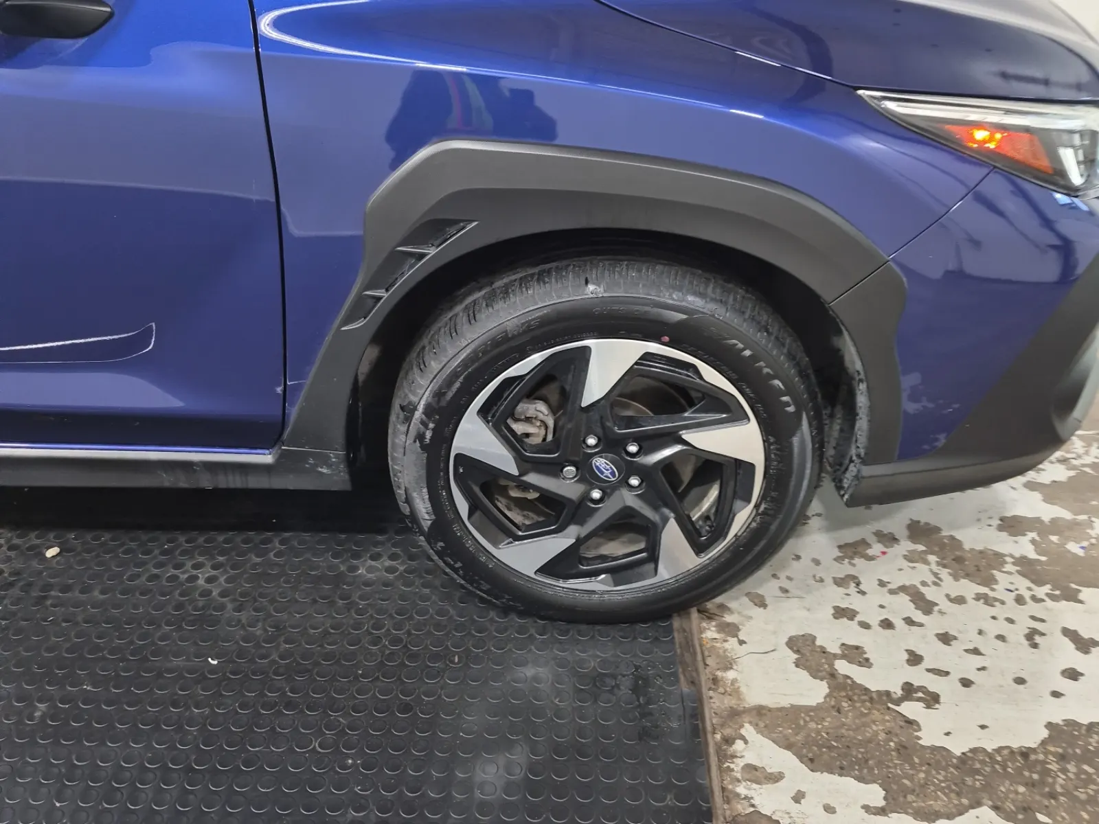Right Front Wheel/Tire Photo