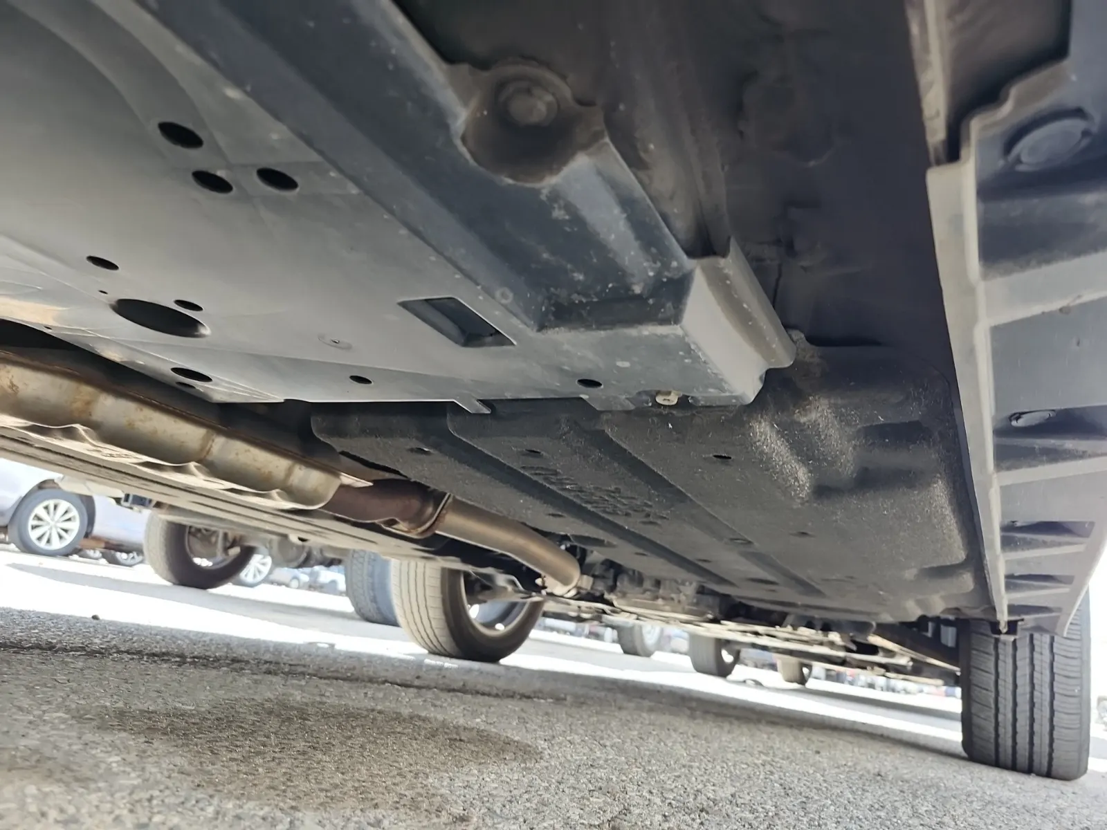 Undercarriage - Passenger Photo