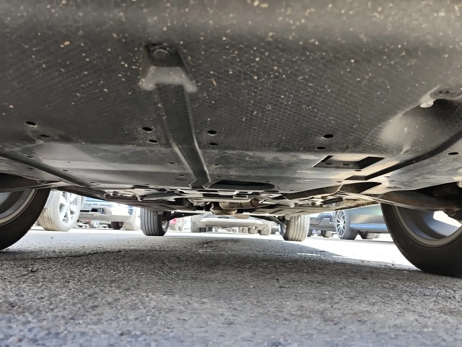 Undercarriage - Front Photo