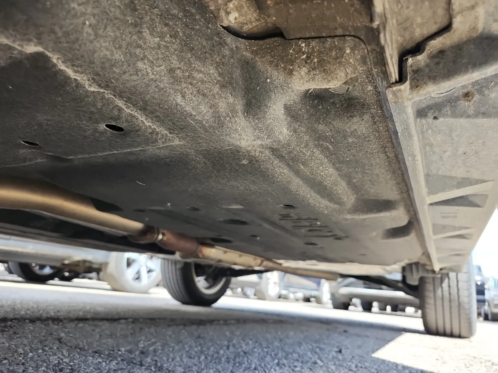 Undercarriage - Driver Photo