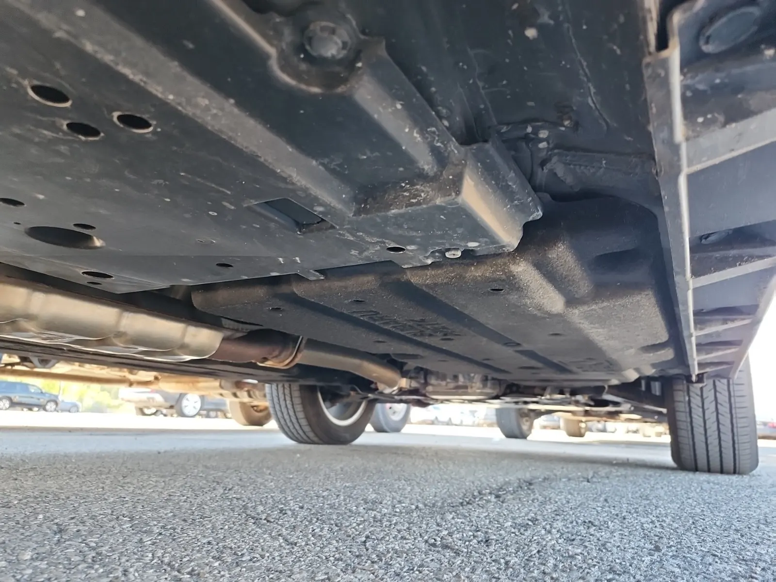 Undercarriage - Passenger Photo