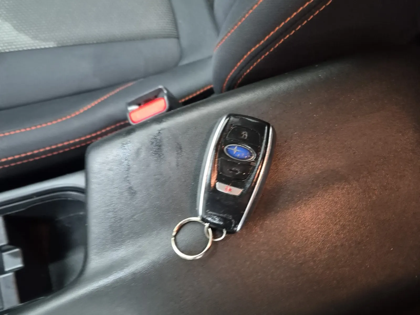 Keys/Fobs/Manual Photo