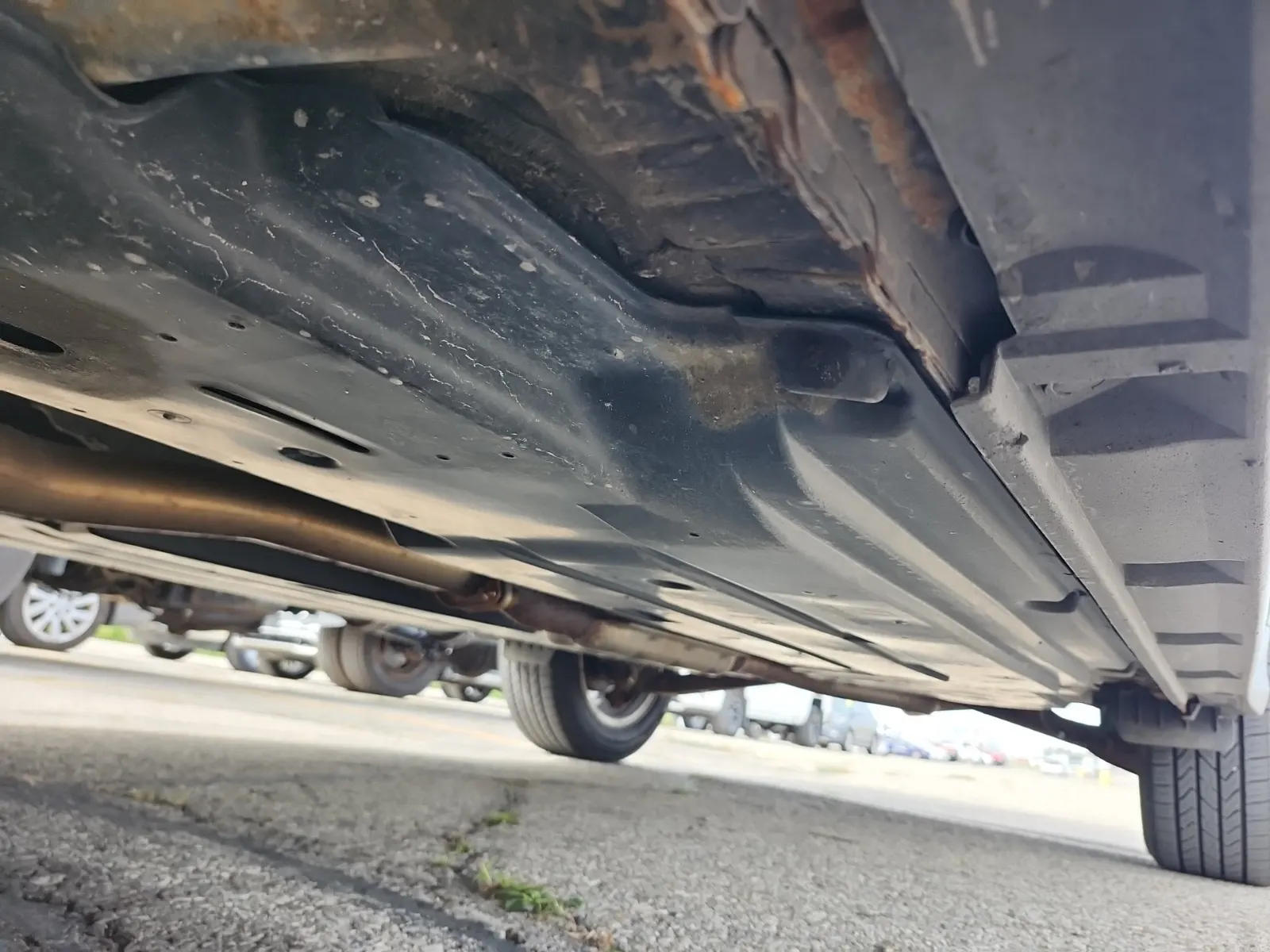 Undercarriage - Driver Photo