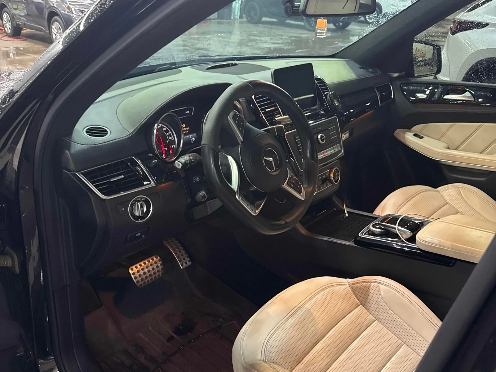 Interior driver side