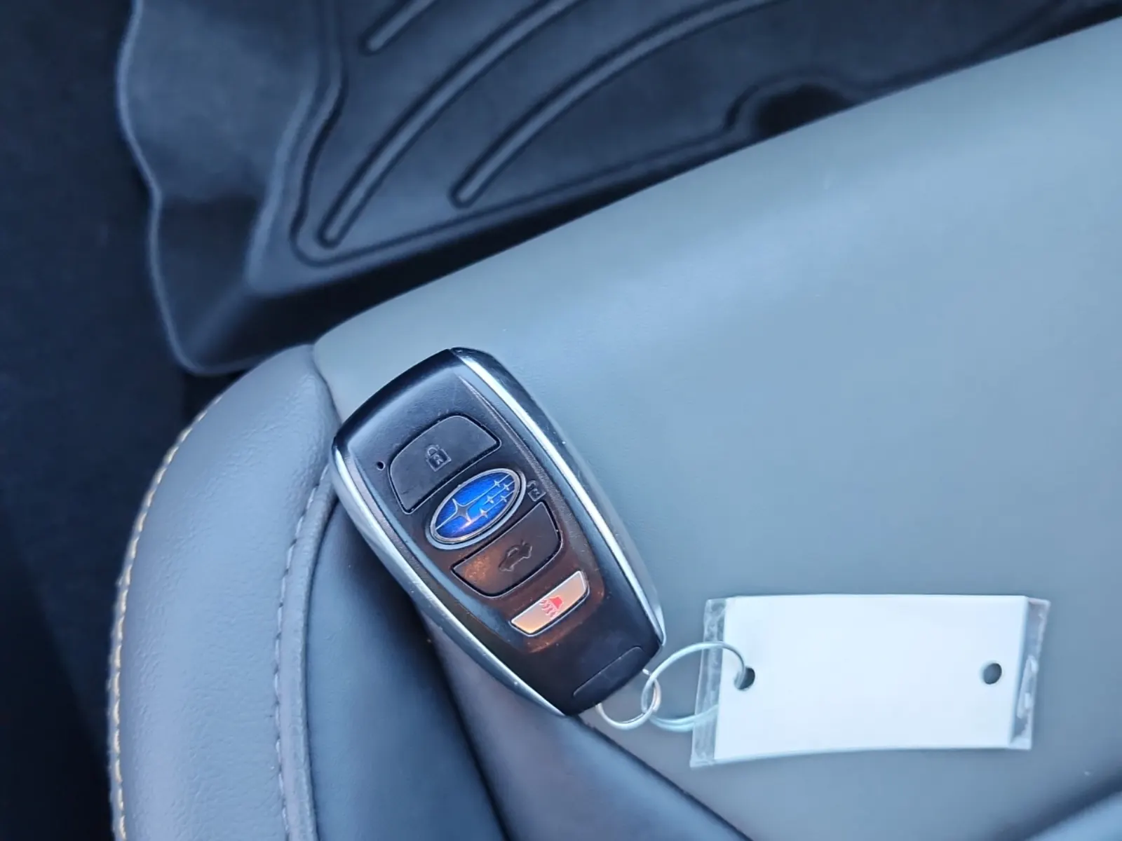 Keys/Fobs/Manual Photo