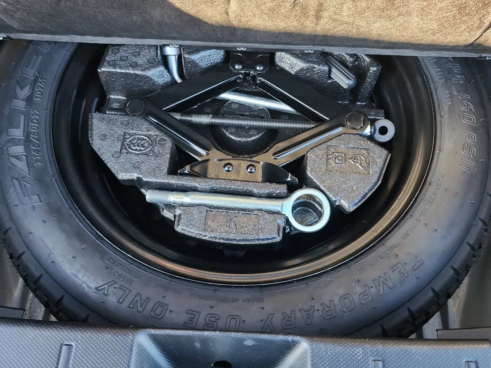 Spare Tire & Wheel Photo
