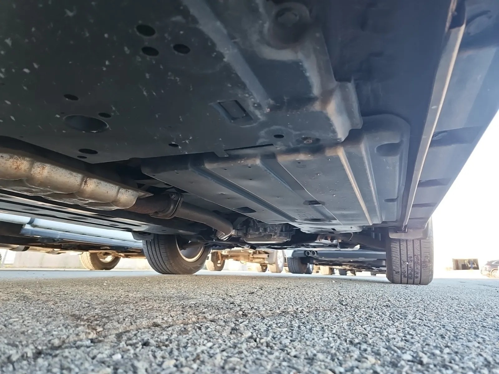 Undercarriage - Passenger Photo
