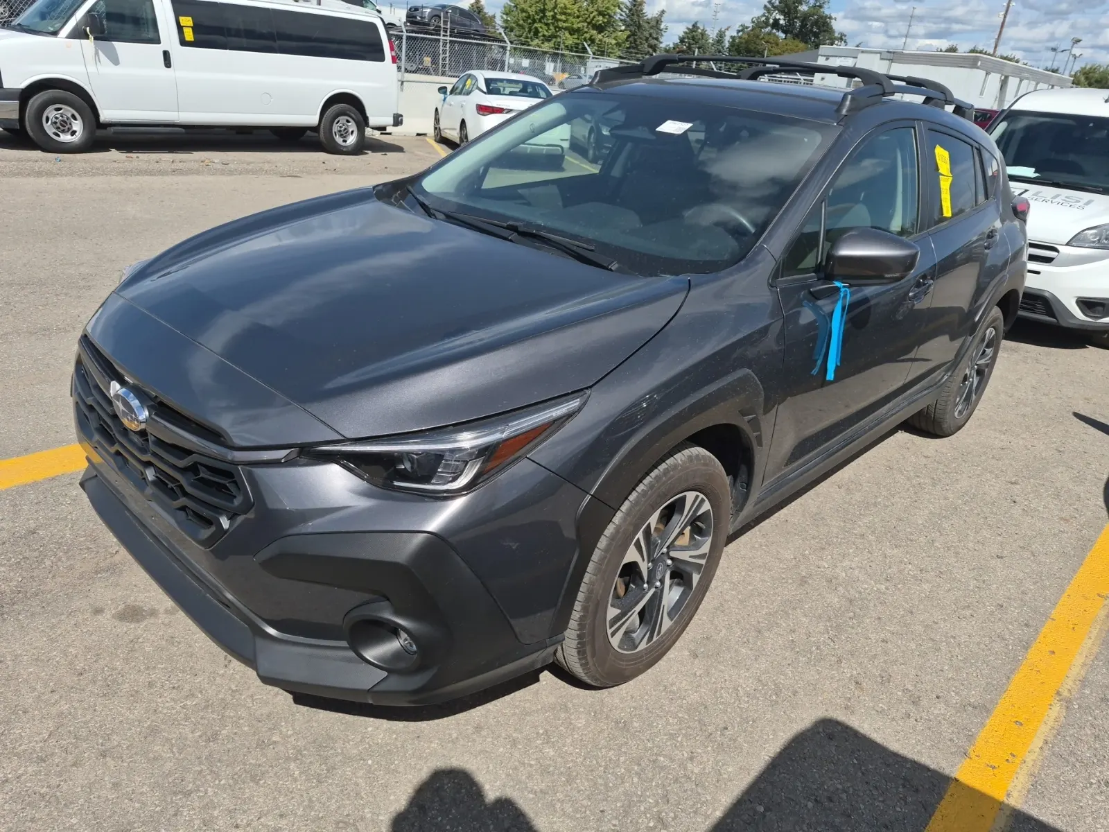 3/4 Front (Main image)