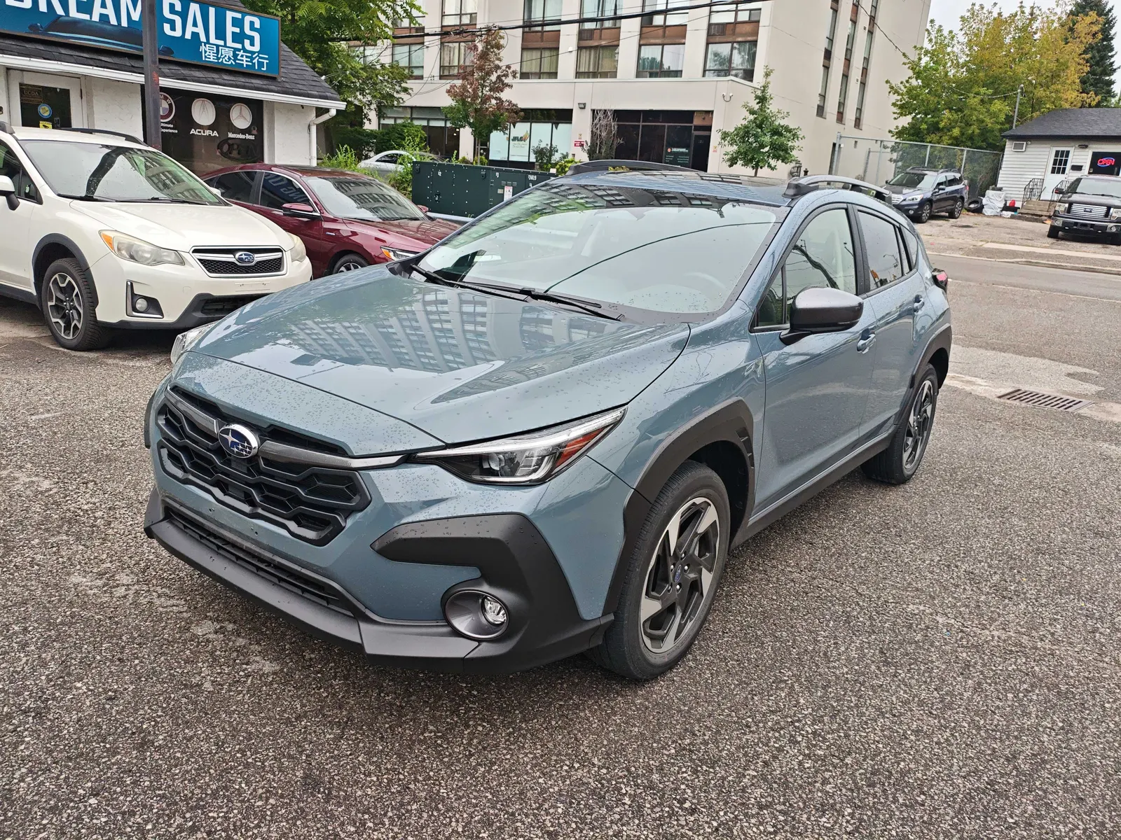 3/4 Front (Main image)