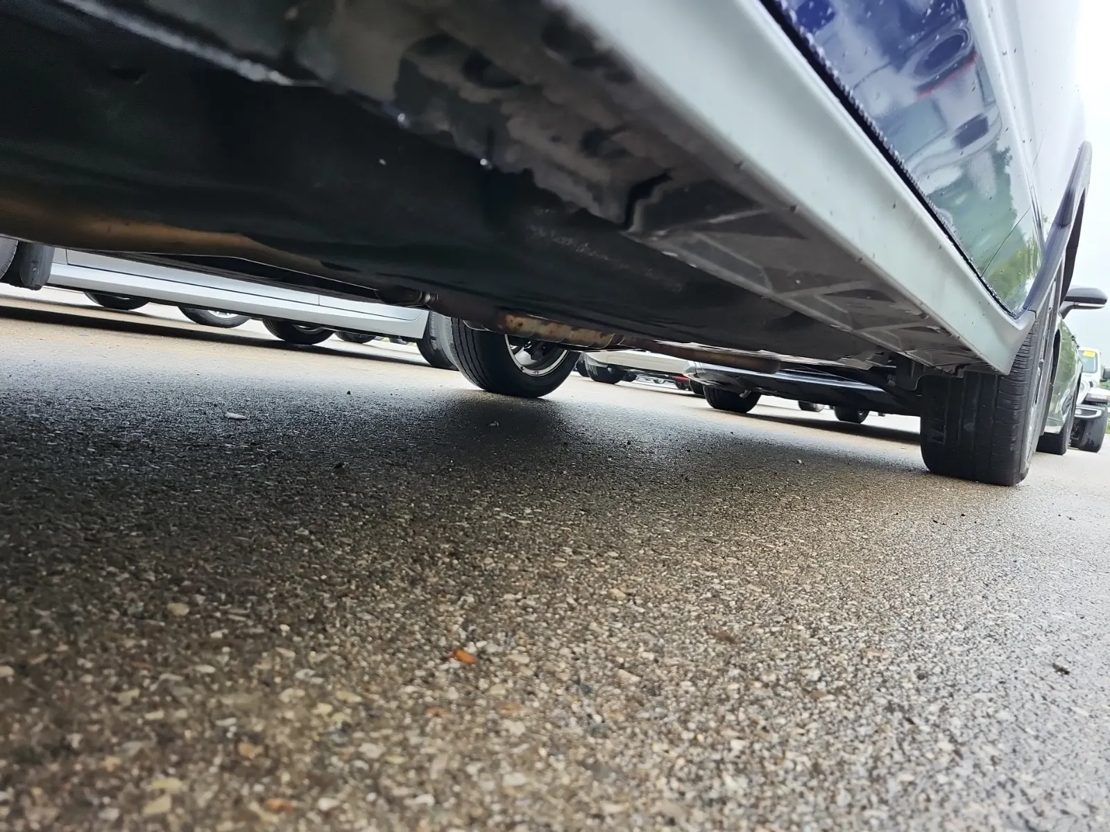 Undercarriage - Driver Photo