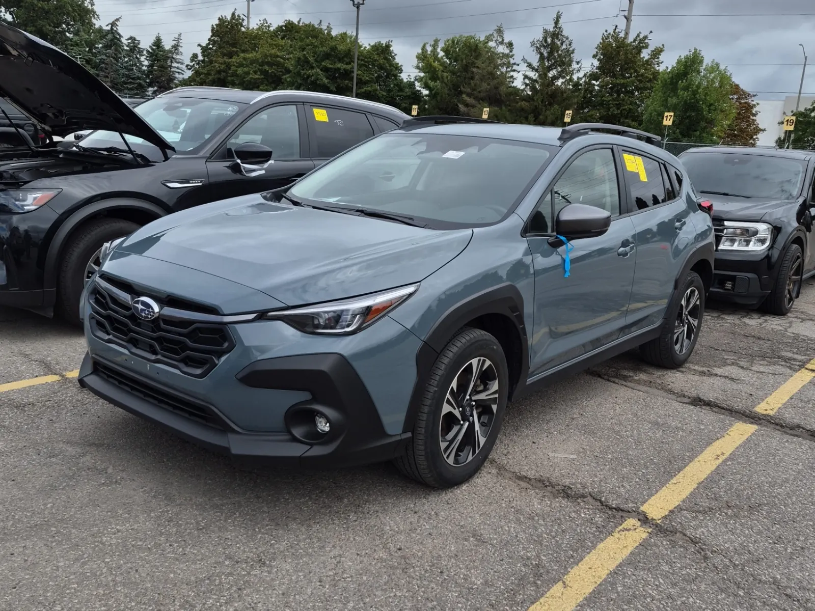 3/4 Front (Main image)
