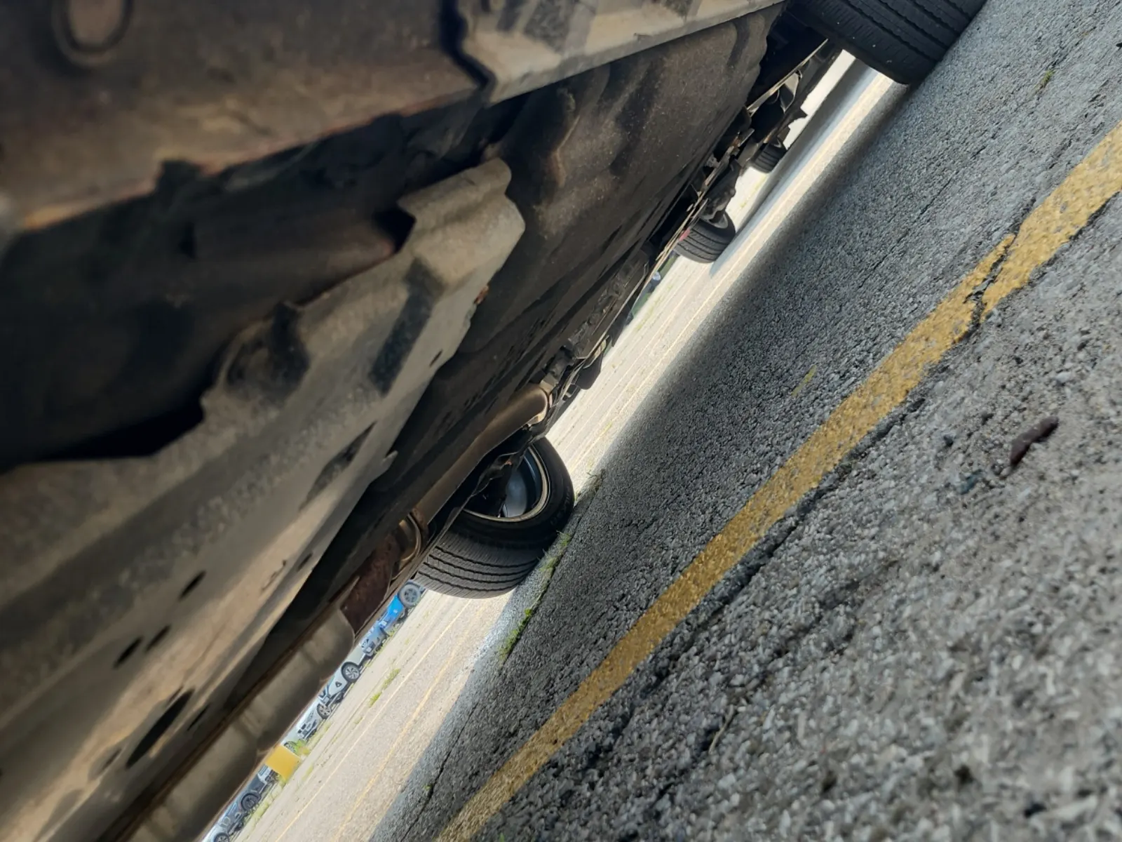 Undercarriage - Passenger Photo