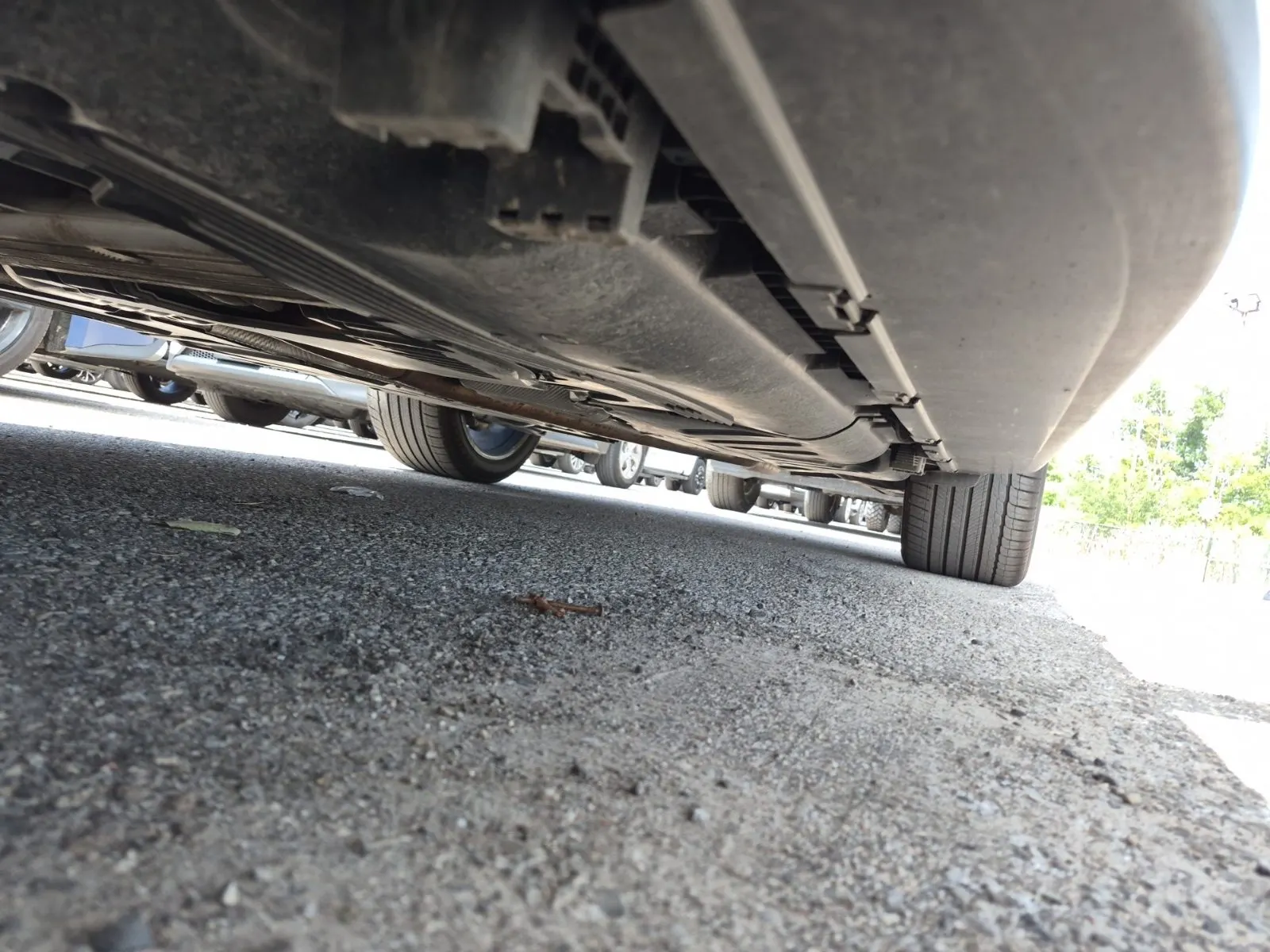 Undercarriage - Driver Photo