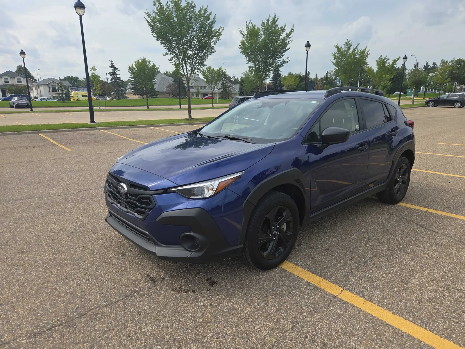 3/4 Front (Main image)