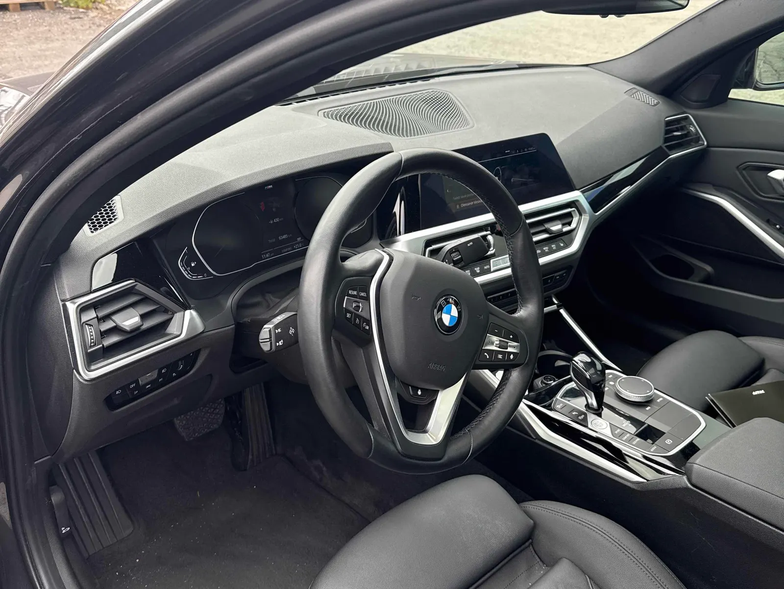 Interior driver side