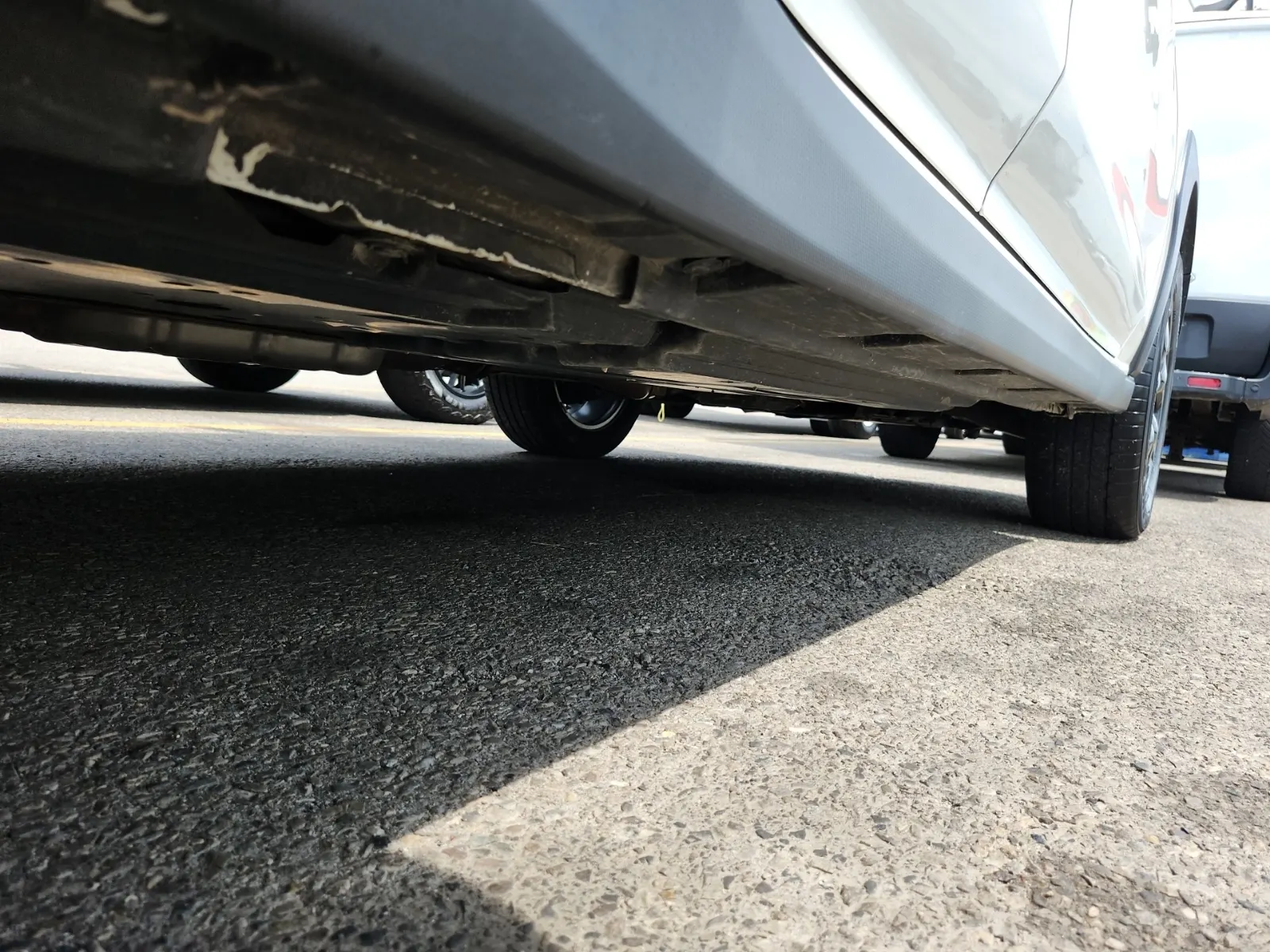 Undercarriage - Passenger Photo