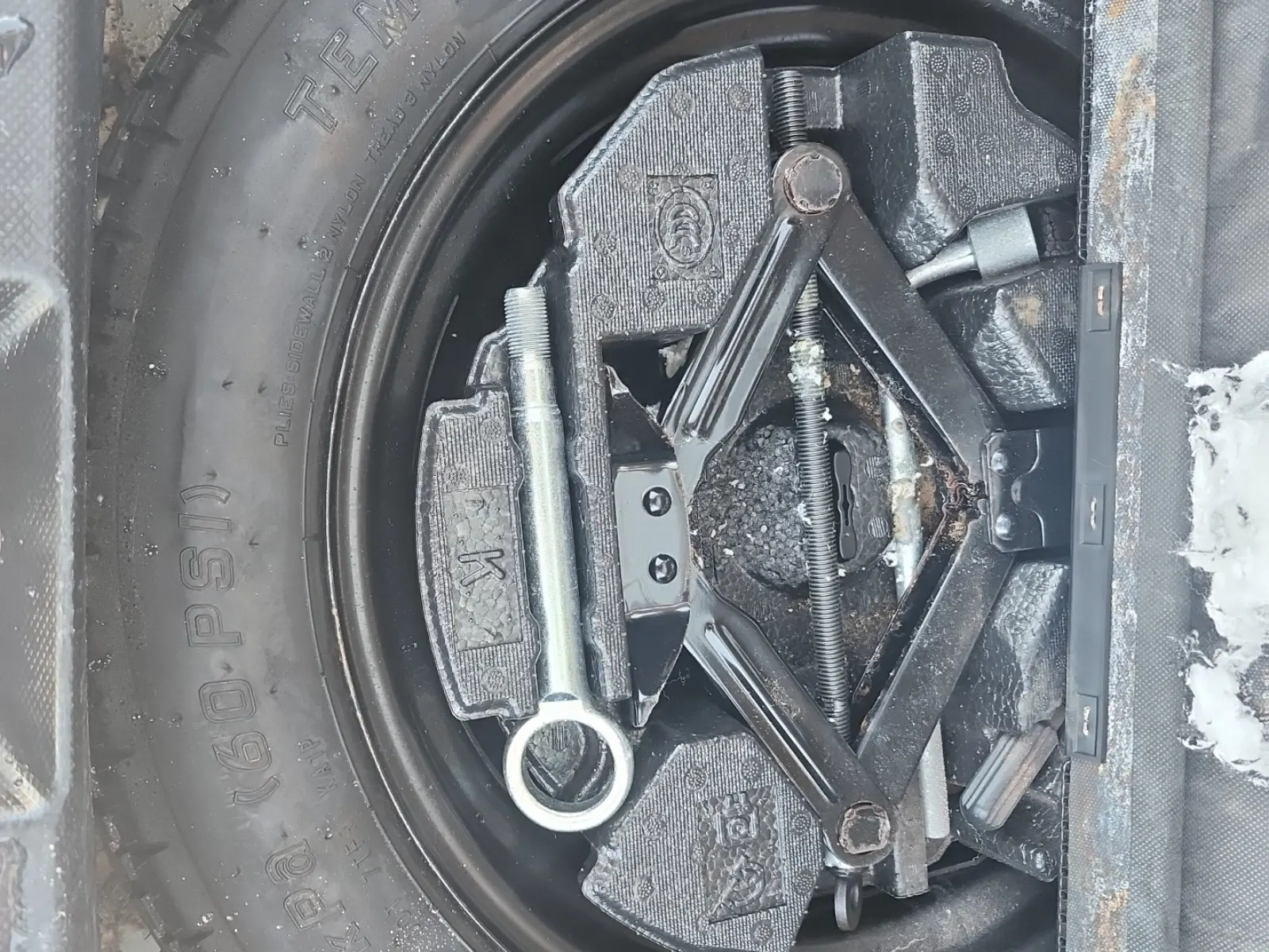 Spare Tire & Wheel Photo