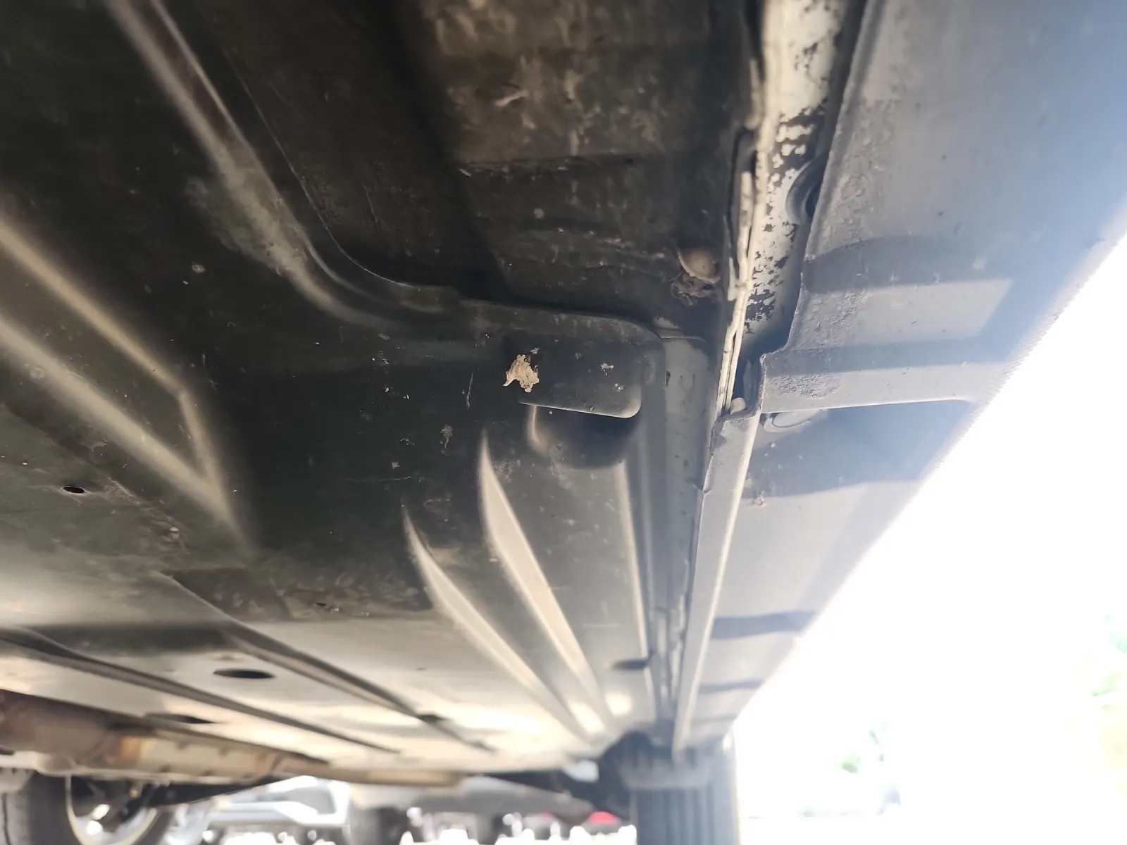 Undercarriage - Driver Photo