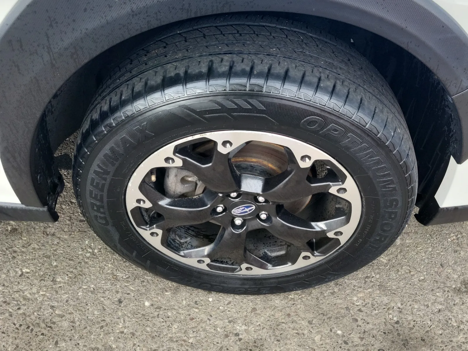 Right Front Wheel/Tire Photo