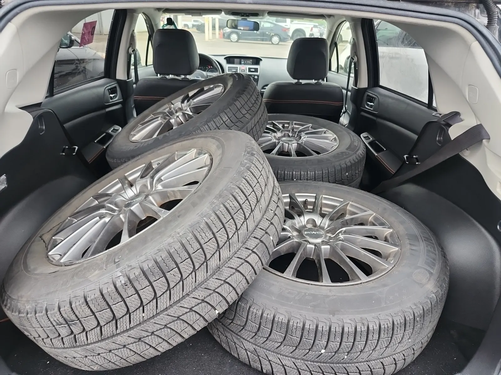 Spare Tire & Wheel Photo