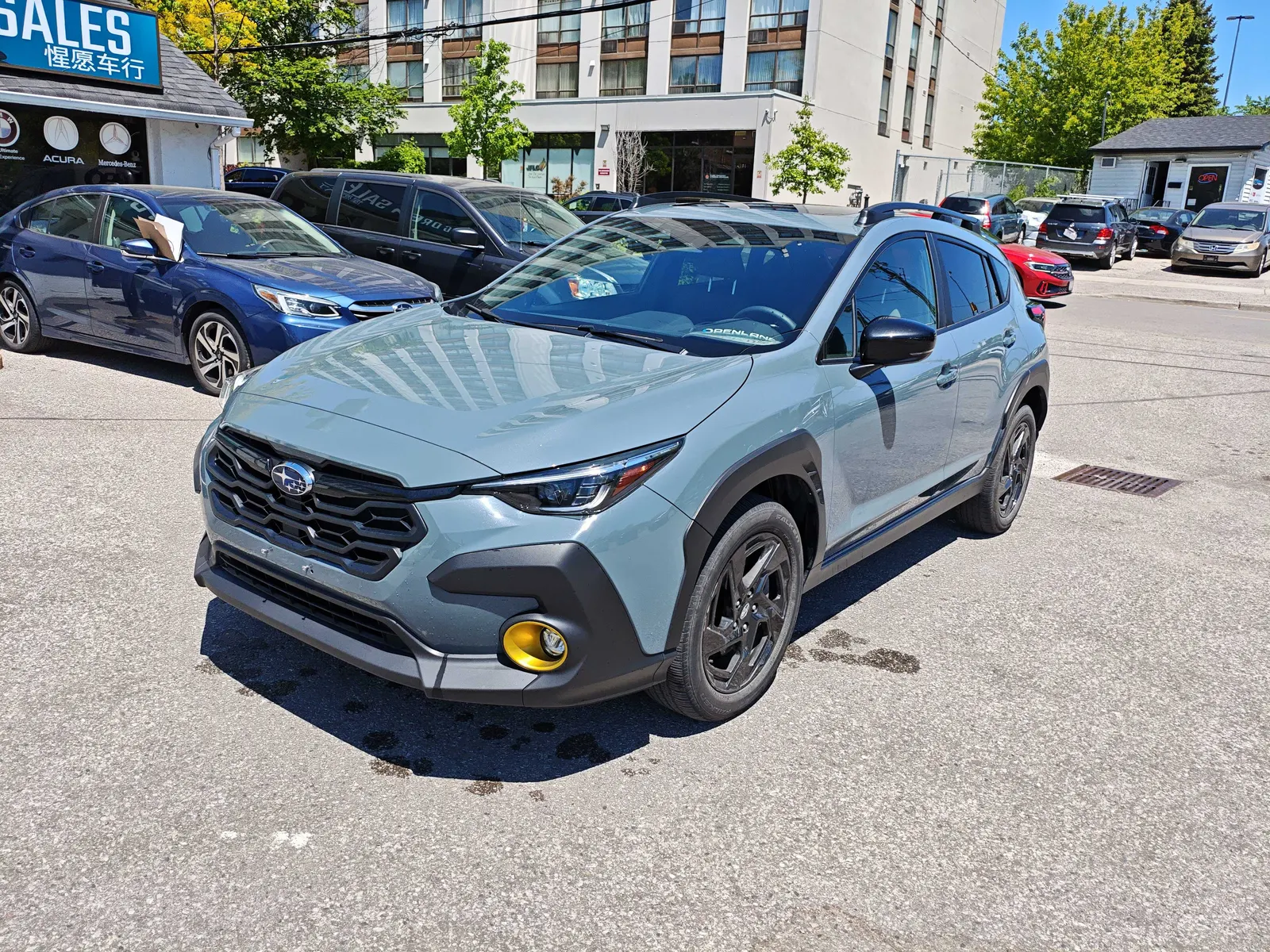 3/4 Front (Main image)