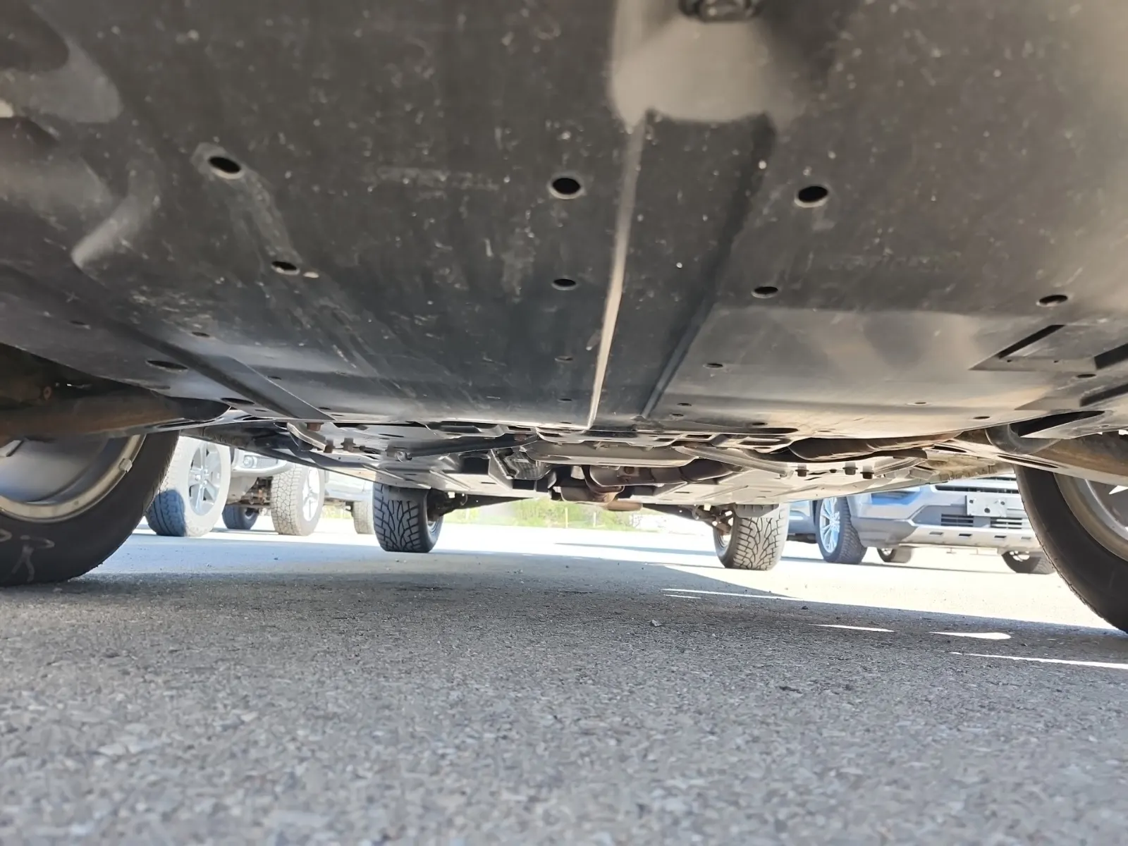 Undercarriage - Front Photo