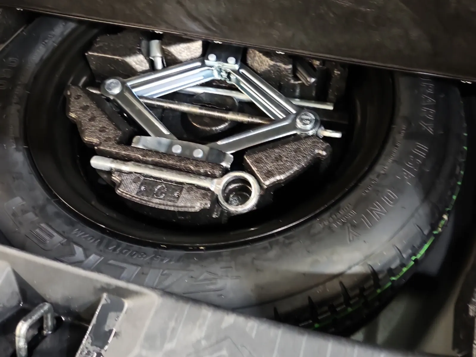 Spare Tire & Wheel Photo