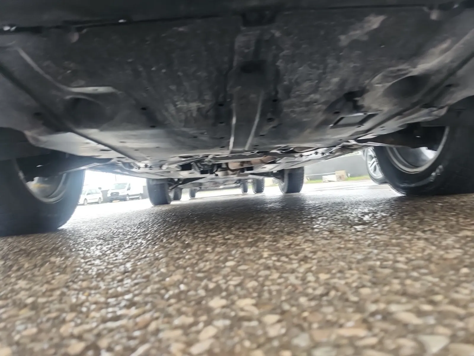 Undercarriage - Front Photo